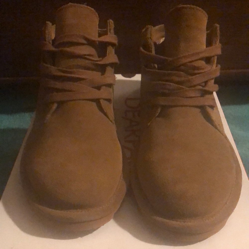 Size 6 bear paw shoes